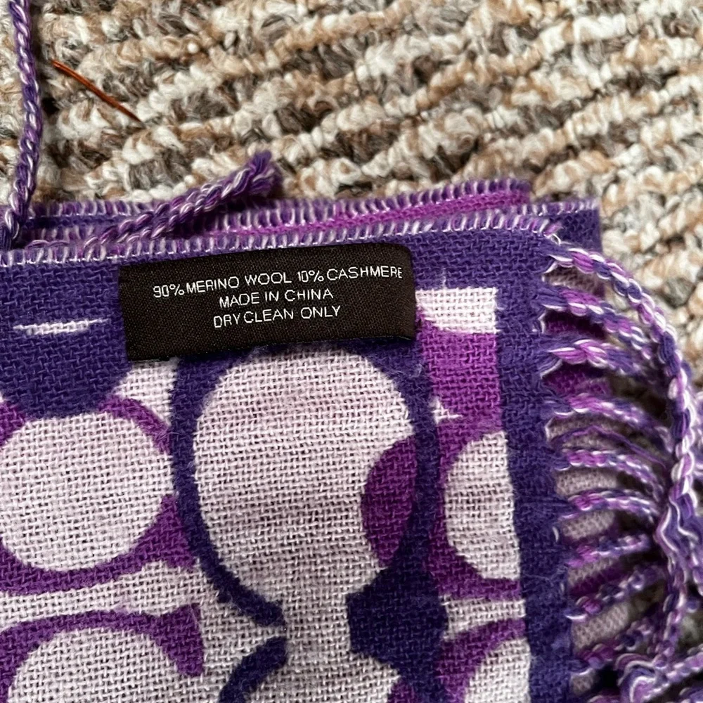 Coach scarf - Picture 2 of 4